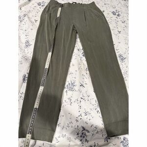 White House Black Market Women's Petite Green Tapered Ankle Pants S